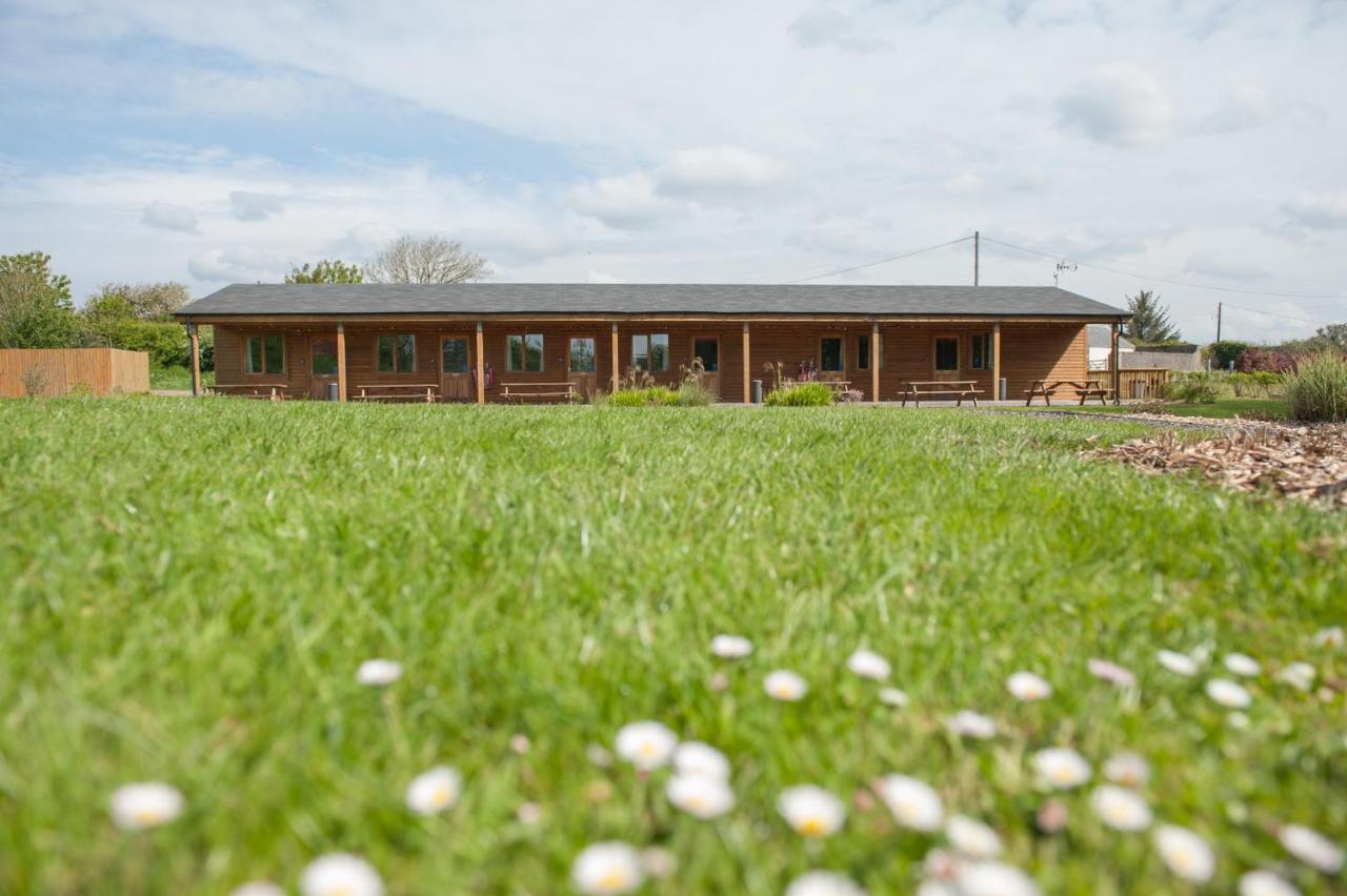 Cowbridge Cabins Ngoại thất bức ảnh